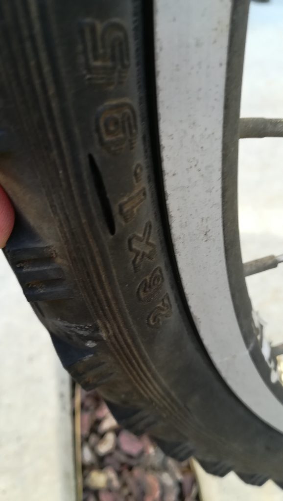 パンクしないタイヤ ブリジストン 自転車 交換